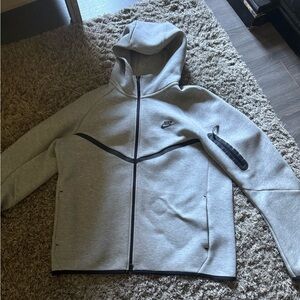 Men’s Nike Tech Fleece zip-up
